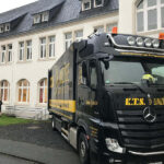 KTS Actros rangiert rückwärts an die St. Josef Schule in Bad Honnef